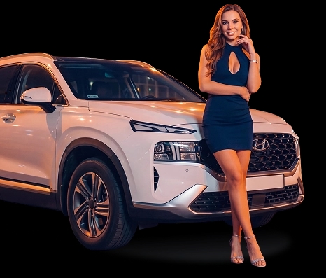 Девушка с машиной