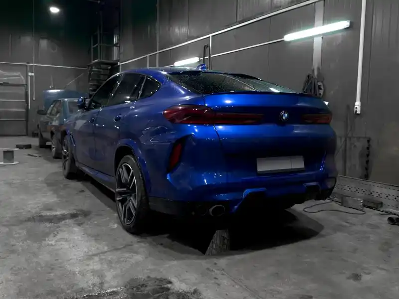 Замена тормозных колодок на BMW X6M